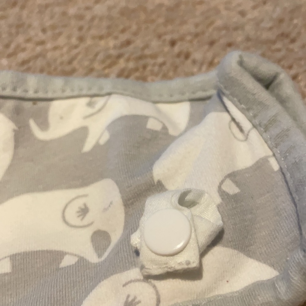 Woombie Soothie Sleep Sack (with pacifier holders) - Picture 4 of 4